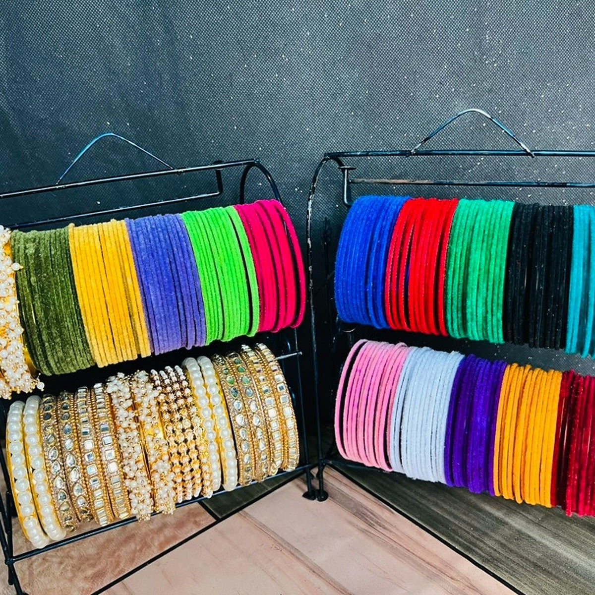 মখমল 15 ডজন গর্জা, মুক্তা, বড় পুটি, প্রদীপ কুন্দন এবং কুন্দন সেট